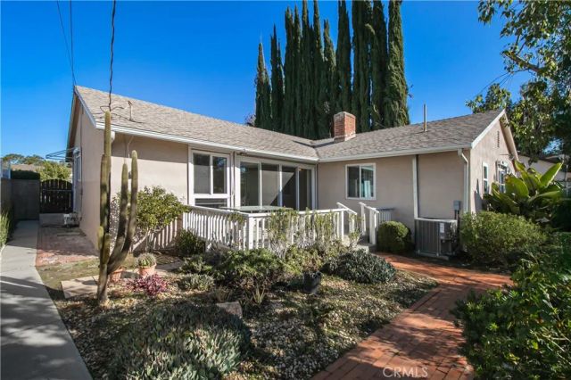 23042 Gilmore Street, West Hills, CA 91307