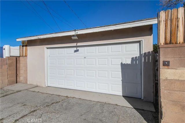 23042 Gilmore Street, West Hills, CA 91307