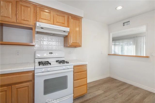 23042 Gilmore Street, West Hills, CA 91307