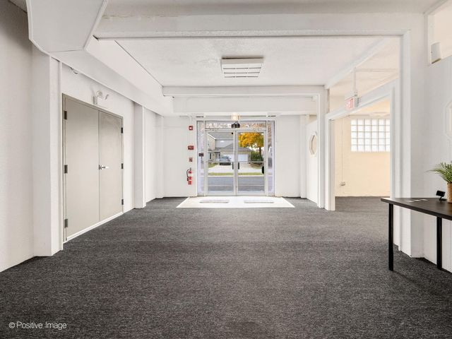 351 N York Road, Elmhurst, IL 60126