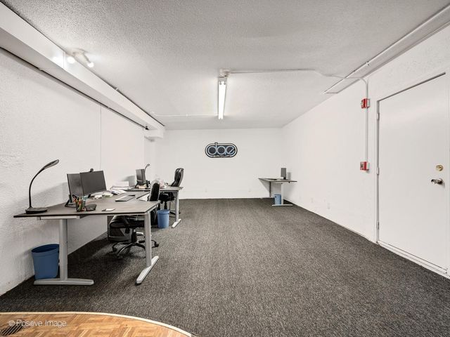 351 N York Road, Elmhurst, IL 60126