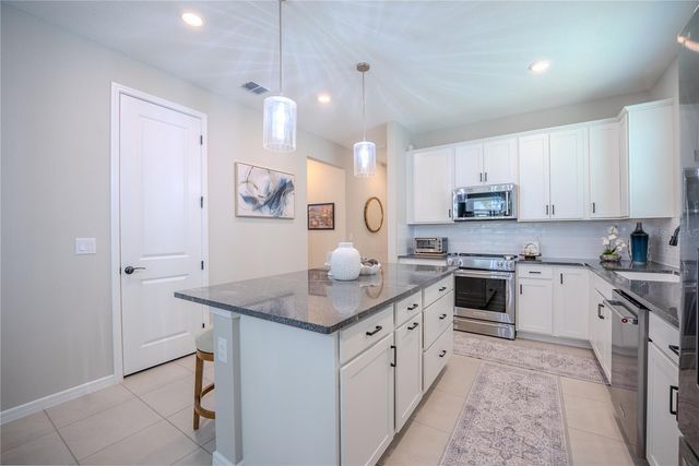 8764 SW 58TH STREET ROAD, Ocala, FL 34481