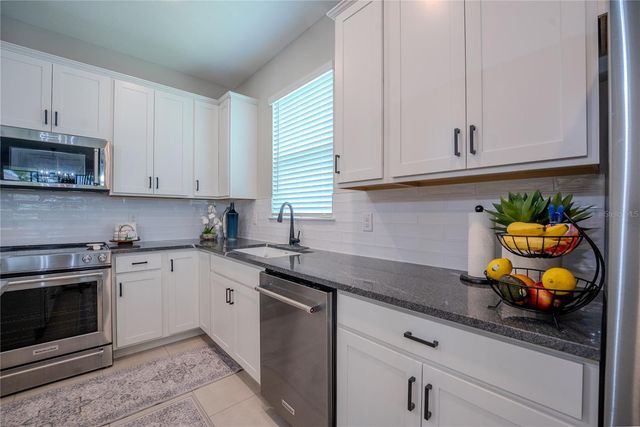 8764 SW 58TH STREET ROAD, Ocala, FL 34481