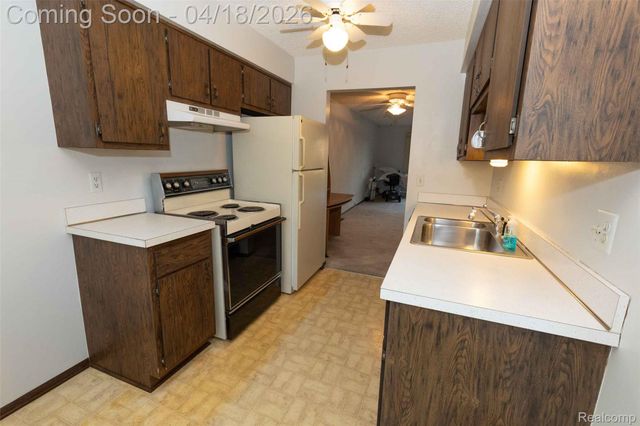 125 Cuttle Road 44, Marysville, MI 48040