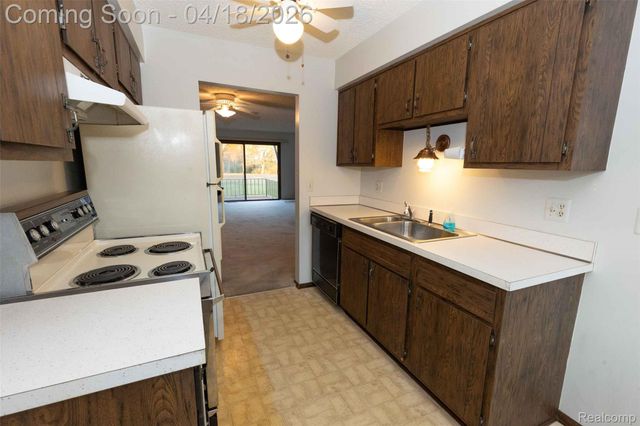 125 Cuttle Road 44, Marysville, MI 48040
