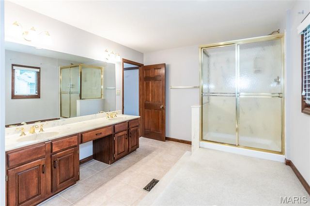 1208 Summers End Drive, Fenton, MO 63026