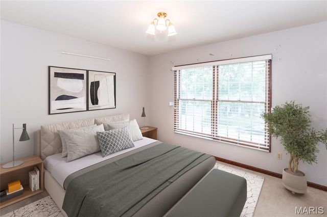 1208 Summers End Drive, Fenton, MO 63026