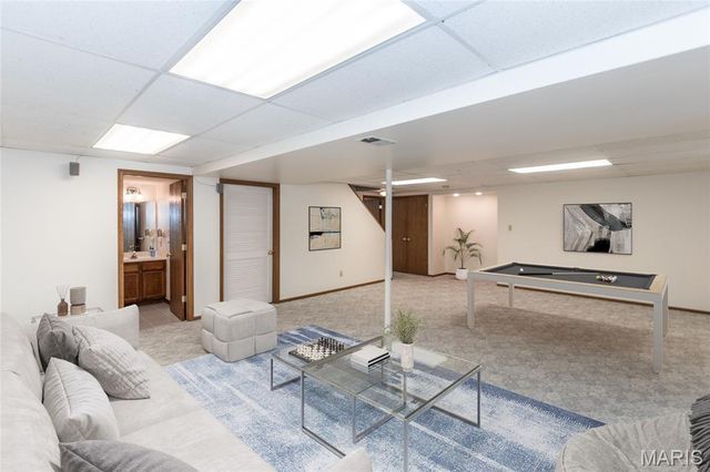 1208 Summers End Drive, Fenton, MO 63026