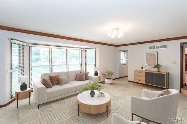 1208 Summers End Drive, Fenton, MO 63026