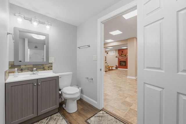 9425 43rd AVENUE, Pleasant Prairie, WI 53158