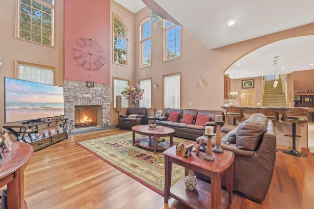 9425 43rd AVENUE, Pleasant Prairie, WI 53158