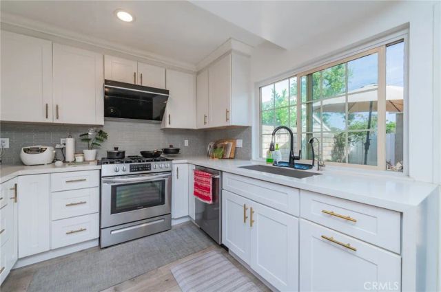 8 Deodar, Irvine, CA 92604