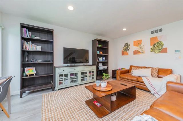 8 Deodar, Irvine, CA 92604