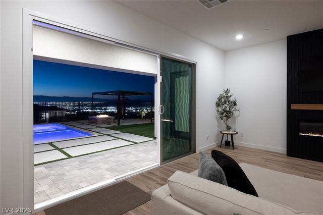 526 Riley Ridge Court, Henderson, NV 89012