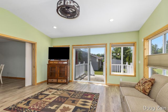 13611 Snapdragon Lane, Cedar Springs, MI 49319
