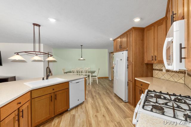 13611 Snapdragon Lane, Cedar Springs, MI 49319