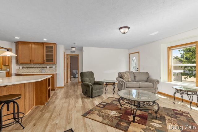 13611 Snapdragon Lane, Cedar Springs, MI 49319