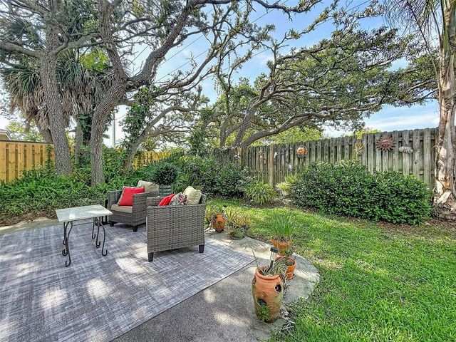 826 FRANKLIN CIRCLE, Palm Harbor, FL 34683