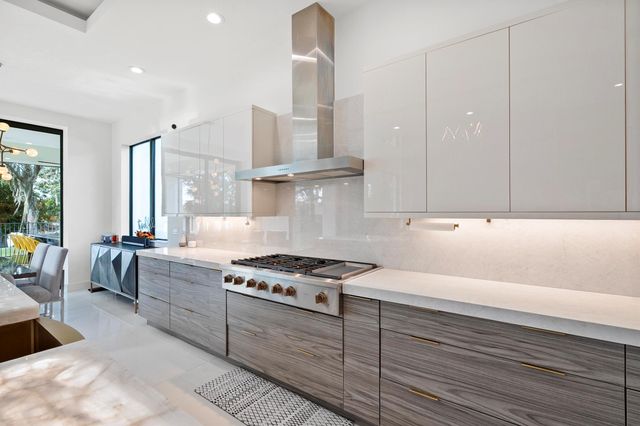 178 SE Via Lago Garda, Port St Lucie, FL 34952