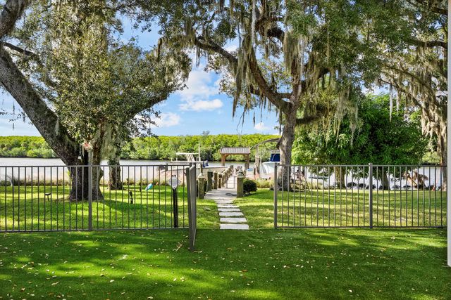 178 SE Via Lago Garda, Port St Lucie, FL 34952