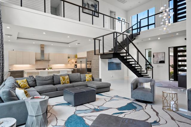 178 SE Via Lago Garda, Port St Lucie, FL 34952