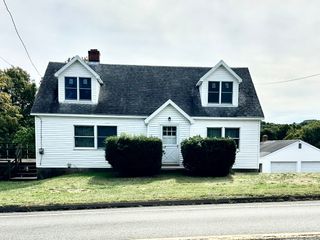 1904 South Main Street, Middletown, CT 06457