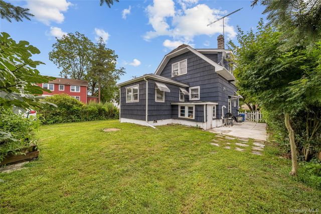 6 Littleworth Lane, Sea Cliff, NY 11579