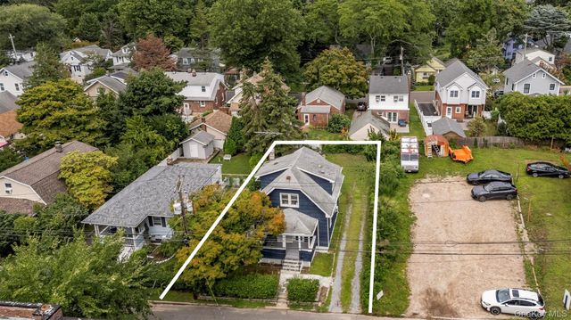 6 Littleworth Lane, Sea Cliff, NY 11579