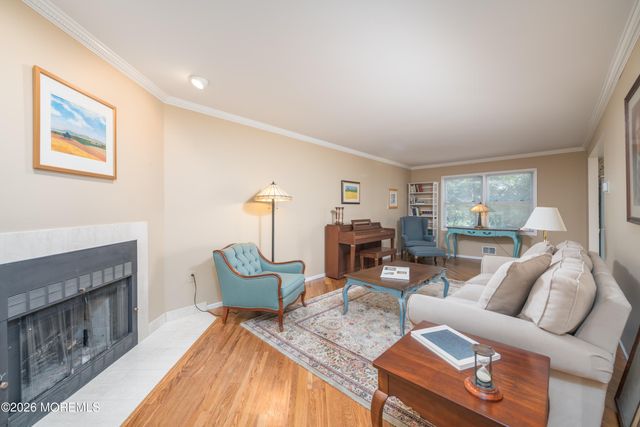 3 Whitesands Way 4003, Little Silver, NJ 07739