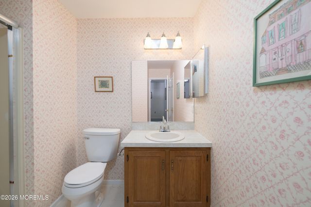 3 Whitesands Way 4003, Little Silver, NJ 07739