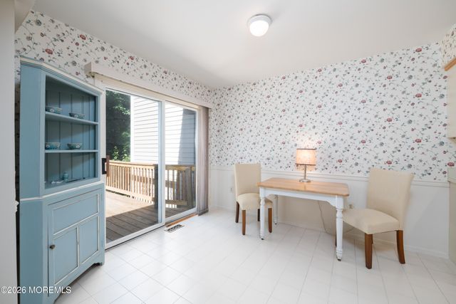 3 Whitesands Way 4003, Little Silver, NJ 07739