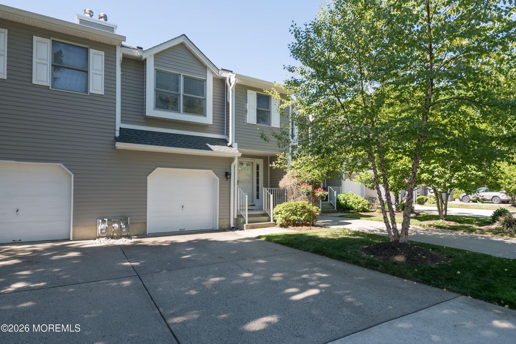 3 Whitesands Way 4003, Little Silver, NJ 07739