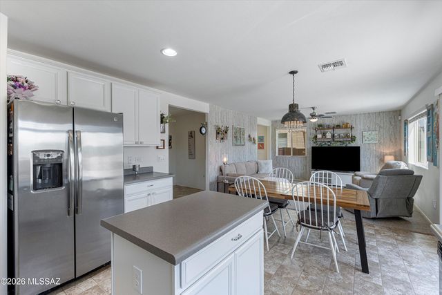 845 W Placita Caney, Green Valley, AZ 85614