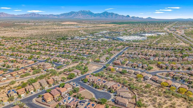 845 W Placita Caney, Green Valley, AZ 85614