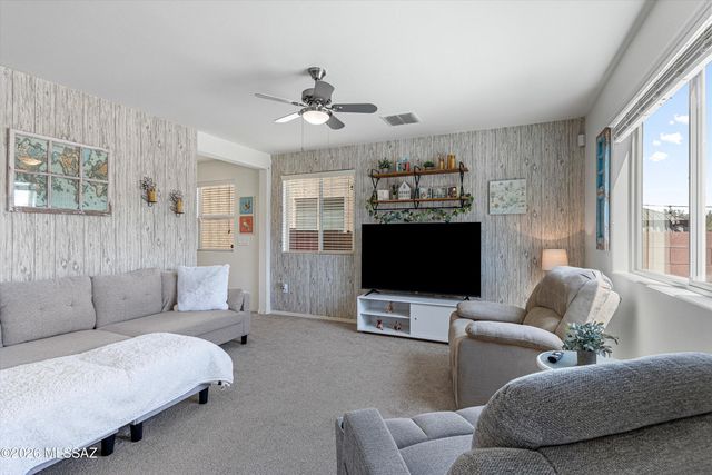 845 W Placita Caney, Green Valley, AZ 85614