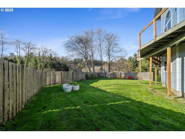 4805 LEONARD St, Netarts, OR 97143