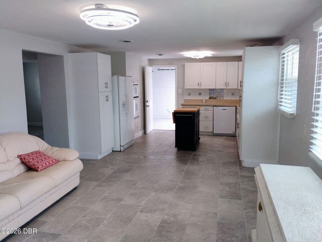 11 Ocean Breeze Circle, Ormond Beach, FL 32176
