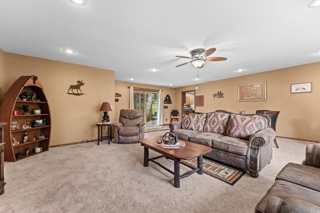 845 Alyeska Point Road, Lampe, MO 65681