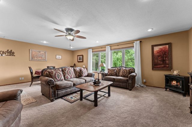 845 Alyeska Point Road, Lampe, MO 65681