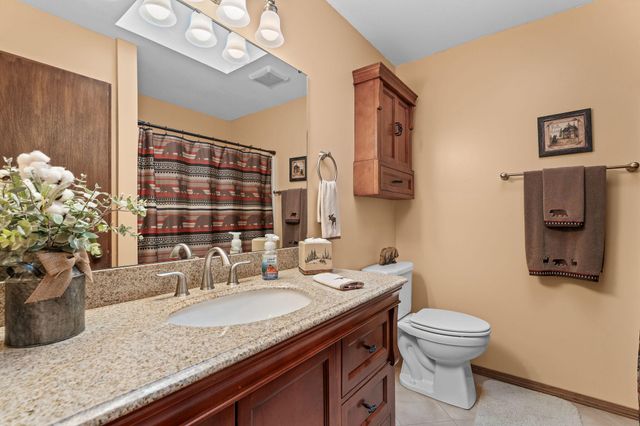 845 Alyeska Point Road, Lampe, MO 65681