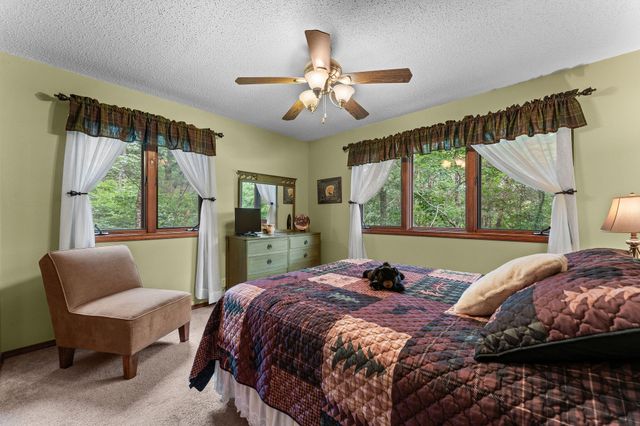 845 Alyeska Point Road, Lampe, MO 65681
