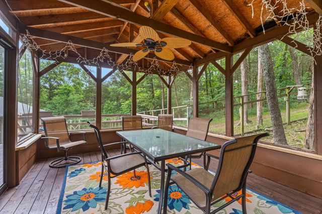 845 Alyeska Point Road, Lampe, MO 65681