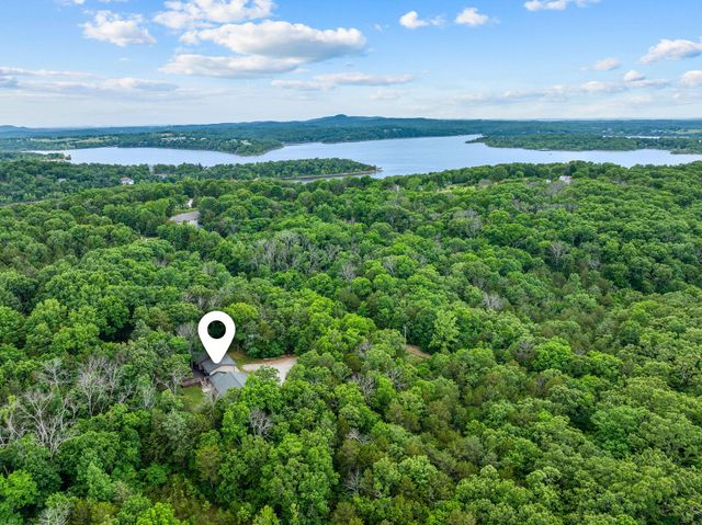 845 Alyeska Point Road, Lampe, MO 65681