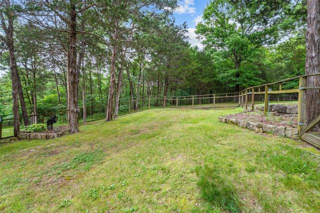 845 Alyeska Point Road, Lampe, MO 65681