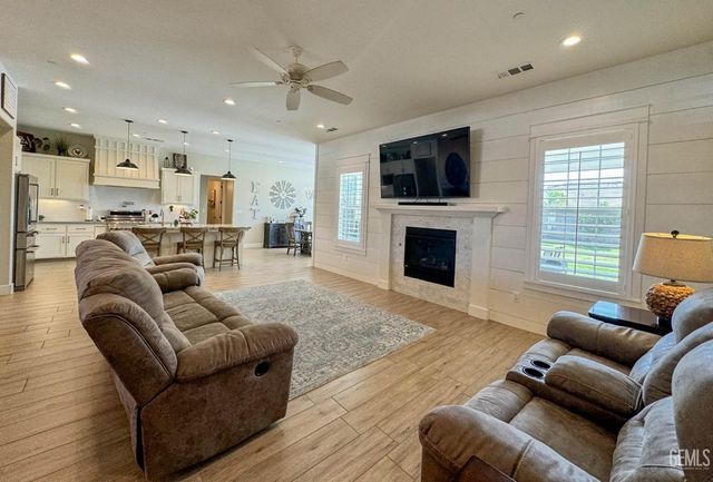 3408 Shauna Marie Street, Bakersfield, CA 93314