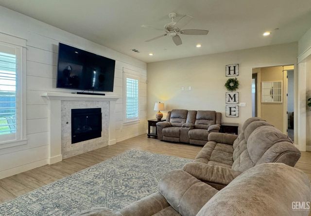 3408 Shauna Marie Street, Bakersfield, CA 93314