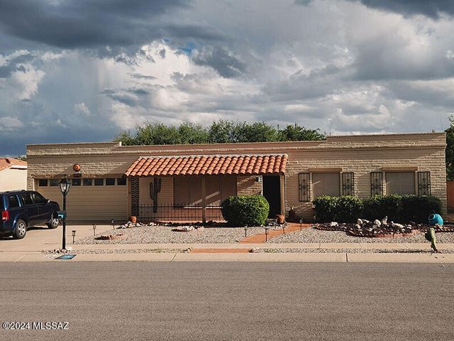 101 W Calle Montana Jack, Green Valley, AZ 85614