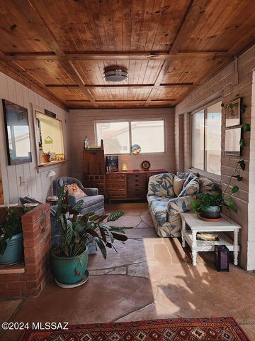 101 W Calle Montana Jack, Green Valley, AZ 85614