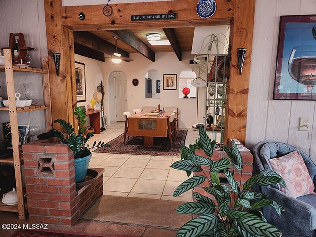 101 W Calle Montana Jack, Green Valley, AZ 85614