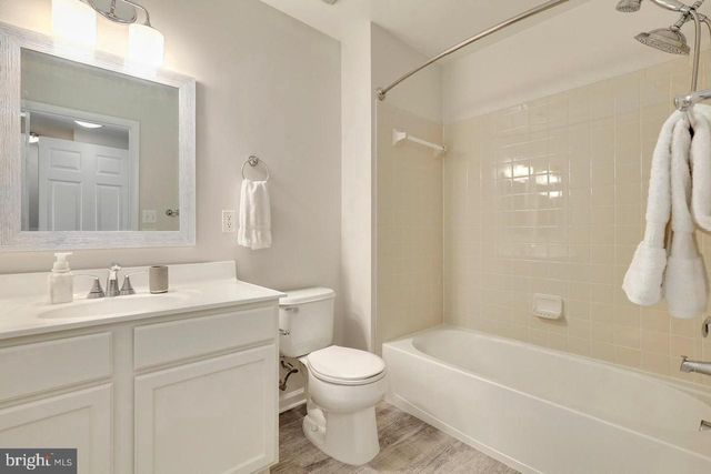 924 4TH ST SE, Washington, DC 20003